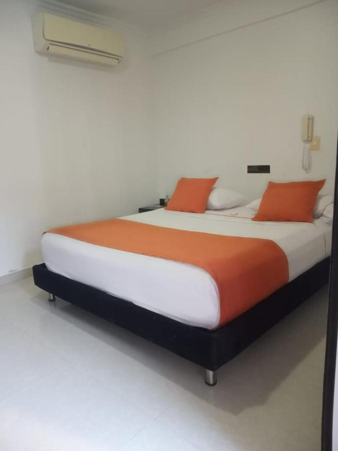 Confort Plaza Hotel Villavicencio Exterior photo